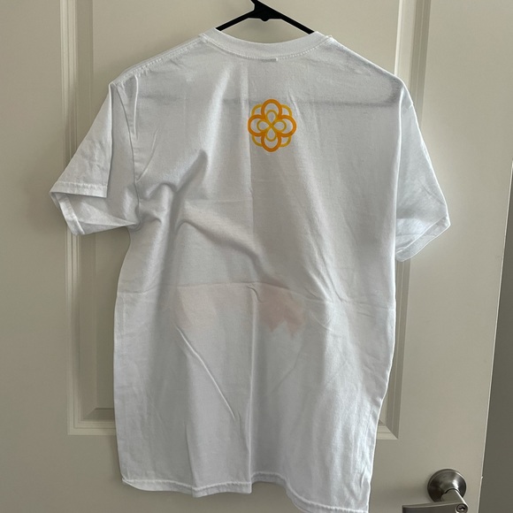 Alpha Omicron Pi t shirt ✨ - Picture 4 of 4